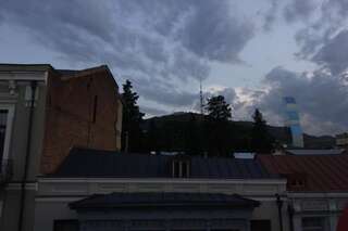 Гостевой дом Welcome to Tbilisi Тбилиси Просторный двухместный номер с 2 отдельными кроватями-17